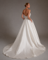 Preview: Elegantes A-Linien-Brautkleid mit trägerlosem Drapé-Oberteil